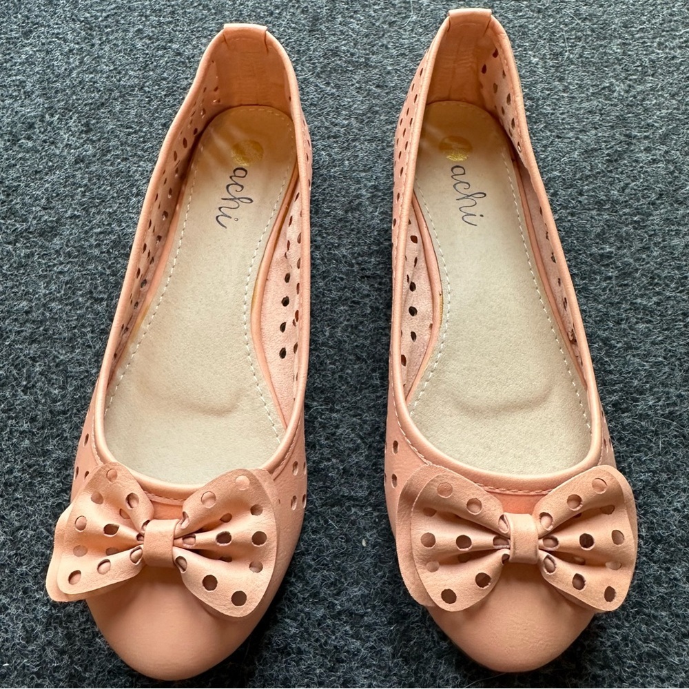 Mochi Peach Perforated Ballet Flats with Bow Size 6 Summer Casual